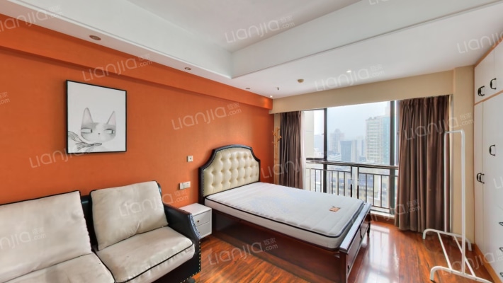 五一钻界海上银座二手房实景图