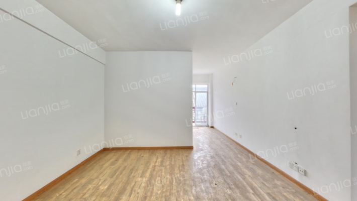 赞元茗居二手房实景图