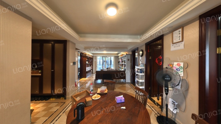 翡翠江南华庭二手房实景图