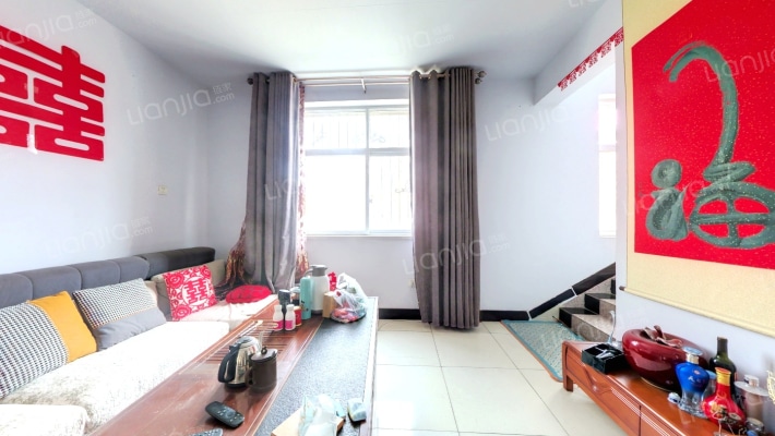 万里星河花园小区二手房实景图