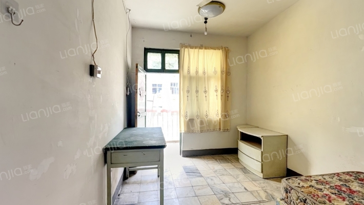 周口市第二十二初级中学家属院二手房实景图