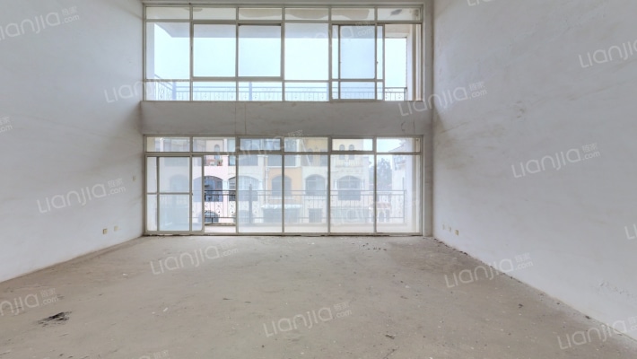 水岸枫林二手房实景图