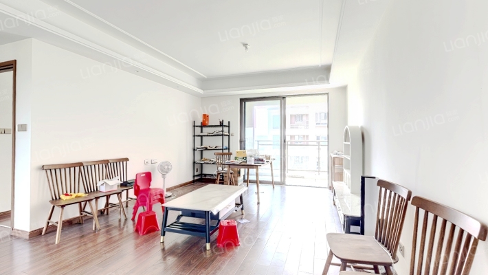 佳兆业滨江新城二手房实景图