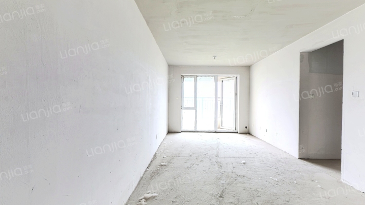 涿州城西，桃源新都孔雀，南北通透三居室-客厅