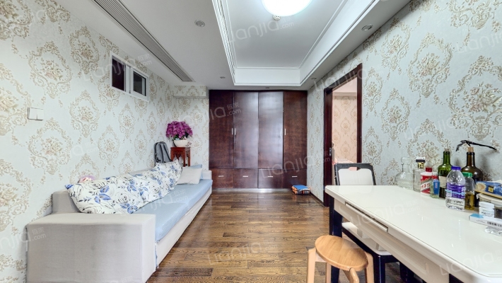 万通中心二手房实景图