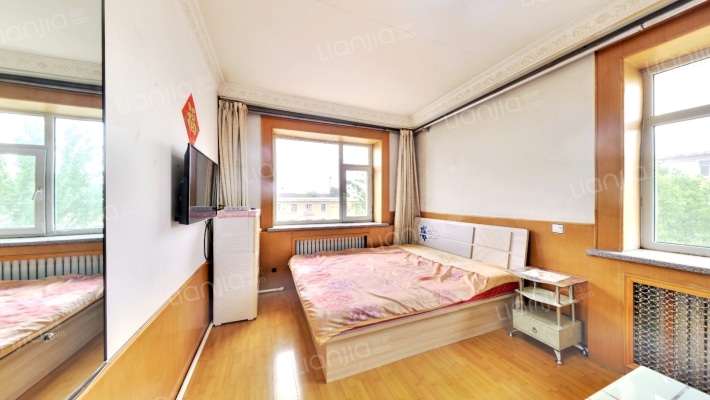 一汽28街区二手房实景图