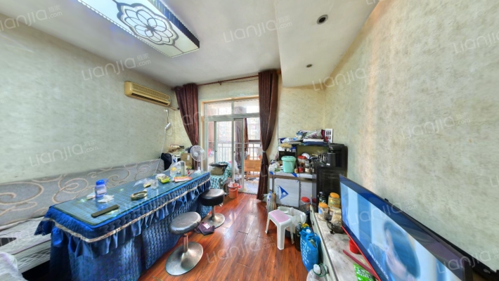 白鹤林小区二手房实景图