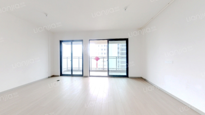 蓝光晶曜雅苑二手房实景图