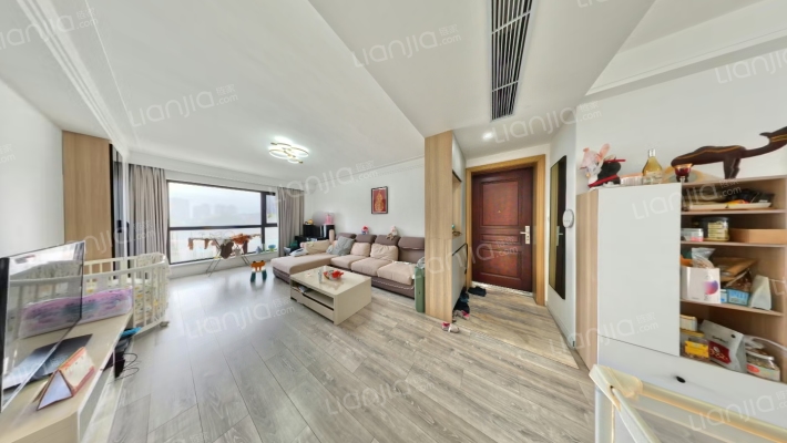 龙湖舜山府二手房实景图