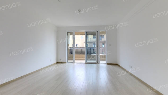 联投汉口郡四期御湖二手房实景图