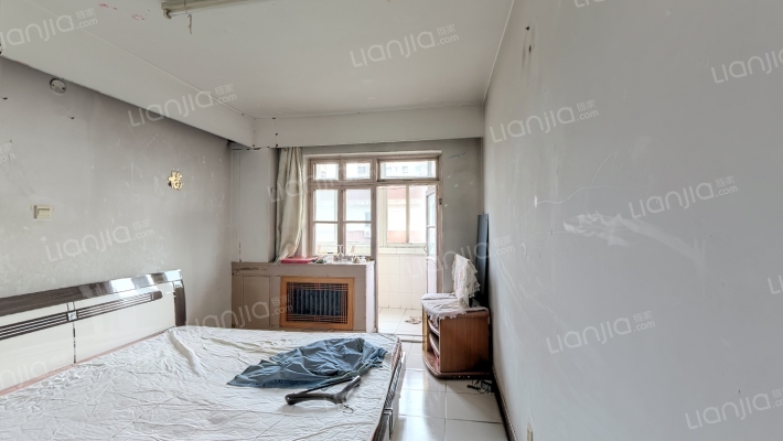 溪波里二手房实景图