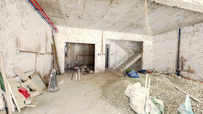 滨江天樾二手房实景图