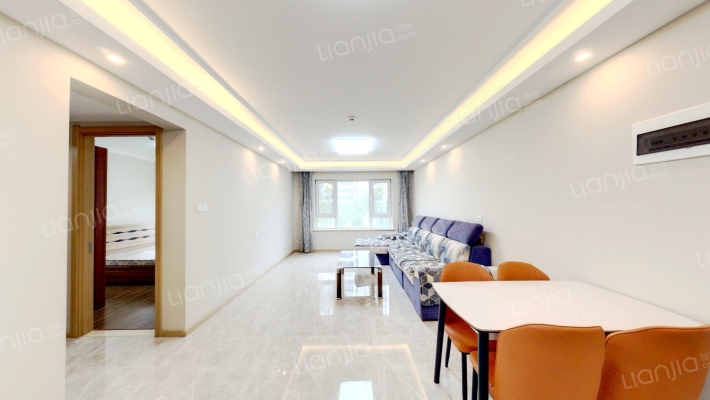 地铁万科西宸之光二手房实景图