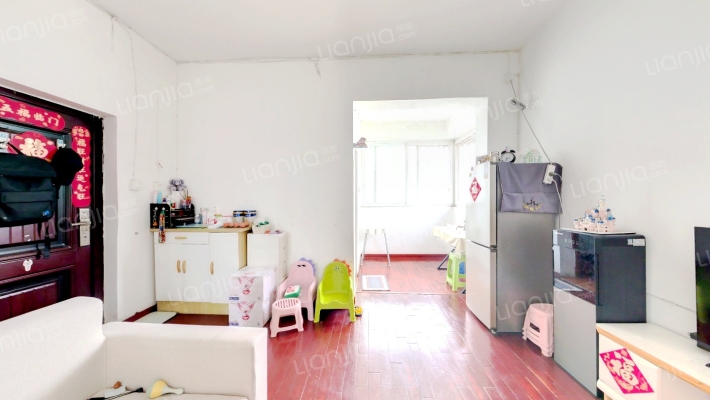 双楠路235号二手房实景图