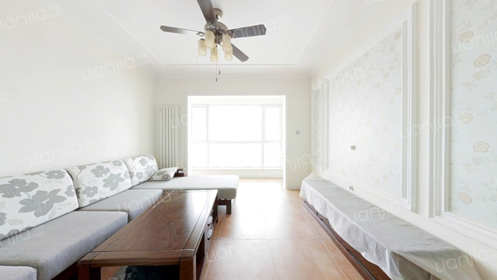 德润左岸绿洲二手房实景图