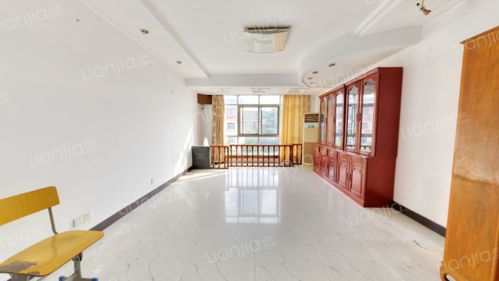 新世纪花园二手房实景图