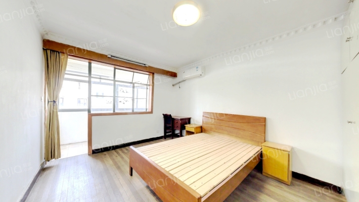 浦三小区二手房实景图