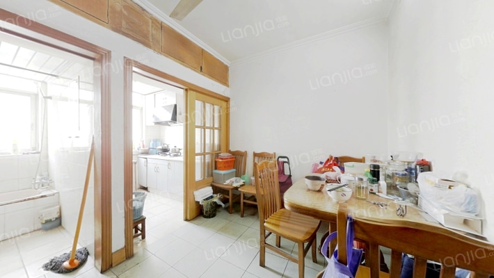 靖海新村二手房实景图