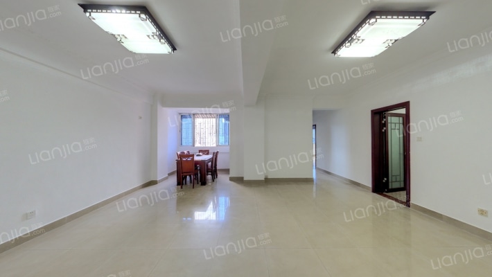 裕兴大厦二手房实景图