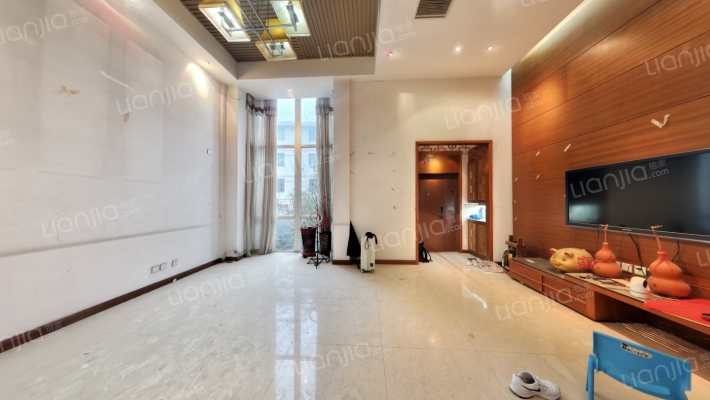 鹿港小镇二手房实景图