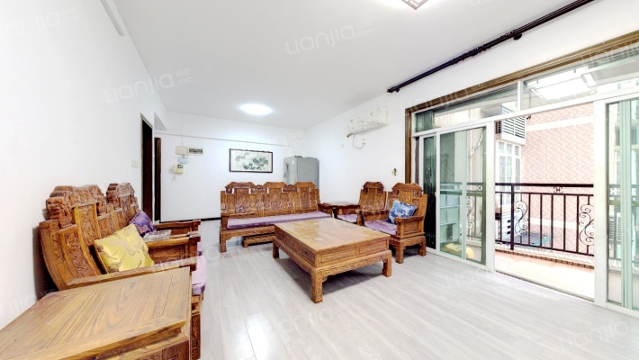 怡新花园二手房实景图