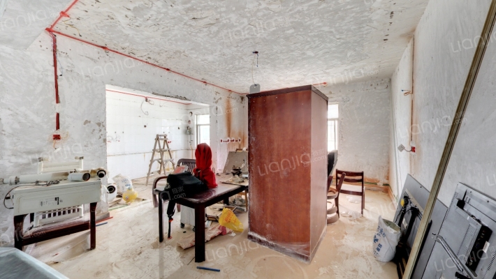 市体育局小区二手房实景图