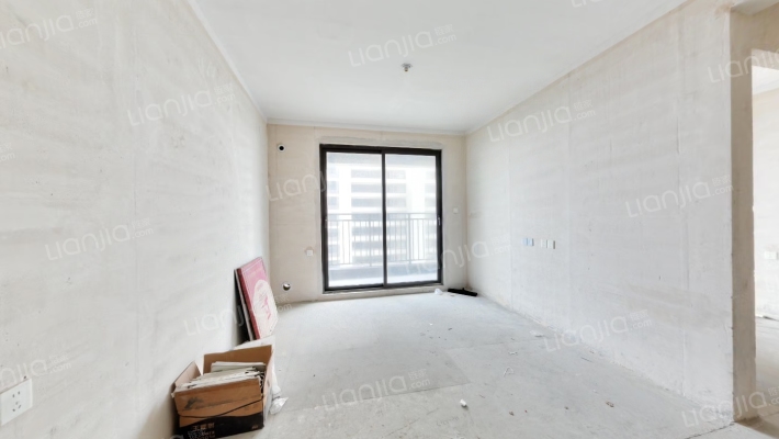 中梁海伦堡滨湖云璟二手房实景图