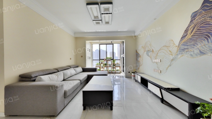 腾飞鹿鸣湖畔二手房实景图