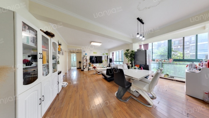 温馨人家二手房实景图