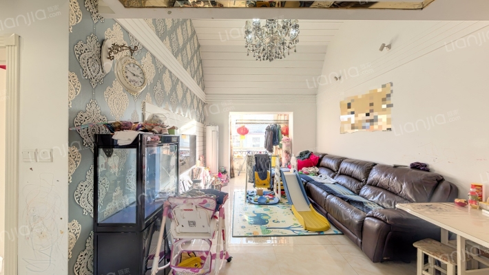 中德国际花园2二手房实景图