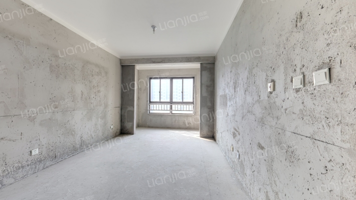 西欧翡翠苑二手房实景图