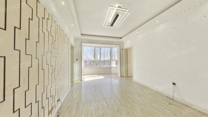 龙福家园二手房实景图