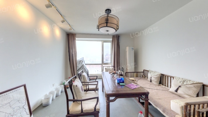 点击未来二手房实景图