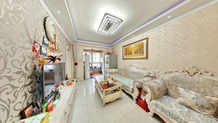 宏府鹍翔九天E区二手房实景图