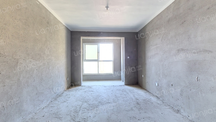 百合春天二手房实景图