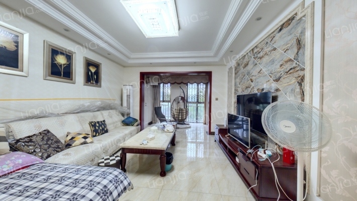 海悦豪庭2期二手房实景图