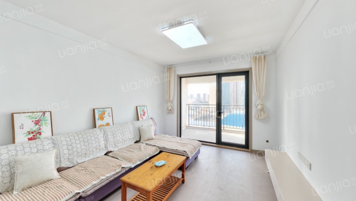 银和怡海国奥天地二手房实景图