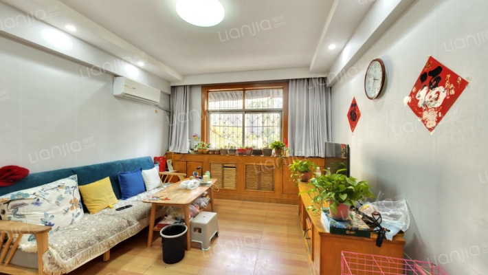 嵩岳小区二手房实景图