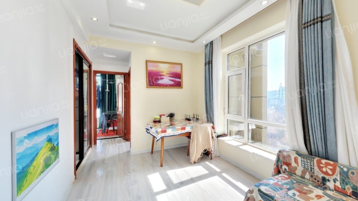 恒瑞坦城二手房实景图