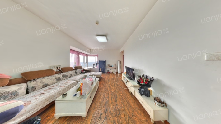 金雁凯旋城二手房实景图