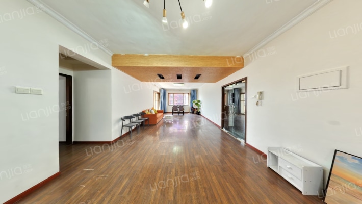 世界贸易中心二手房实景图