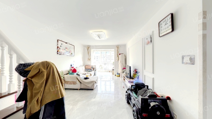 时代华庭二手房实景图