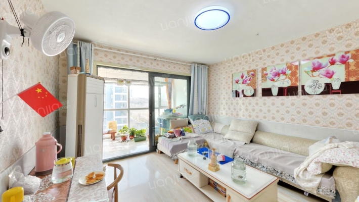 银和怡海国奥天地二手房实景图