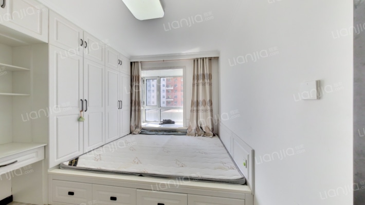 华业国际城A区二手房实景图