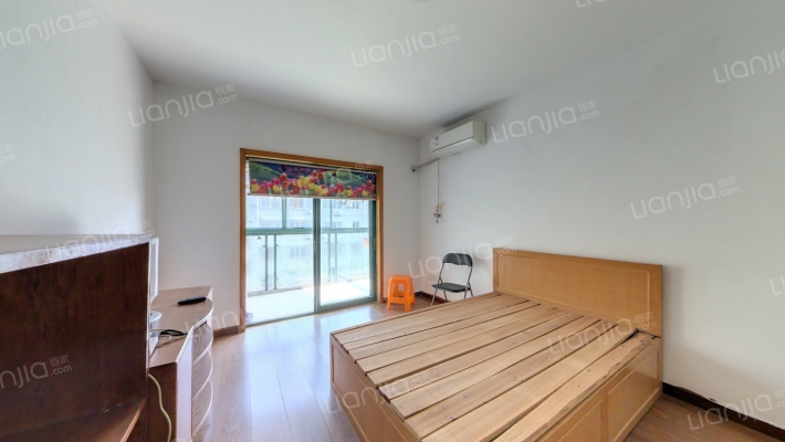 柳莺花园沁园二手房实景图