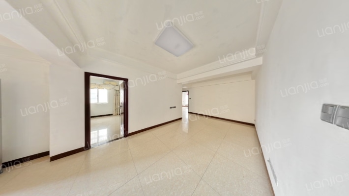 东鑫大厦二手房实景图