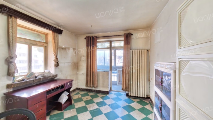 易川里二手房实景图