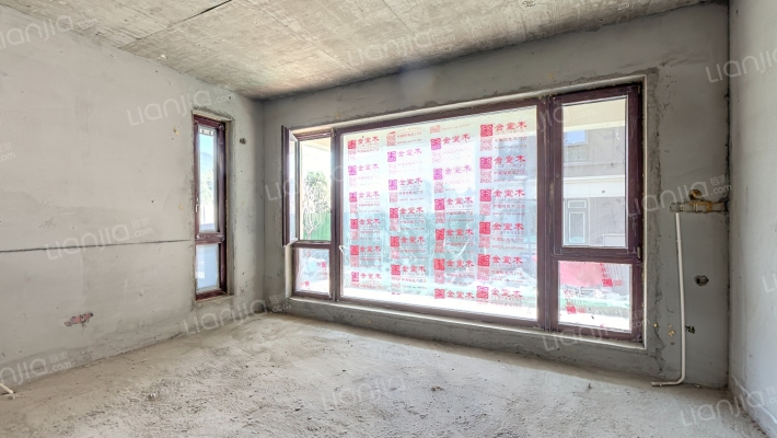 中南樾府二手房实景图