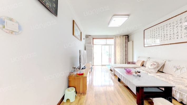 卧鹏小区二手房实景图