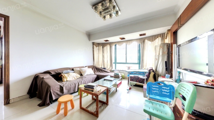 太陽公寓二手房实景图